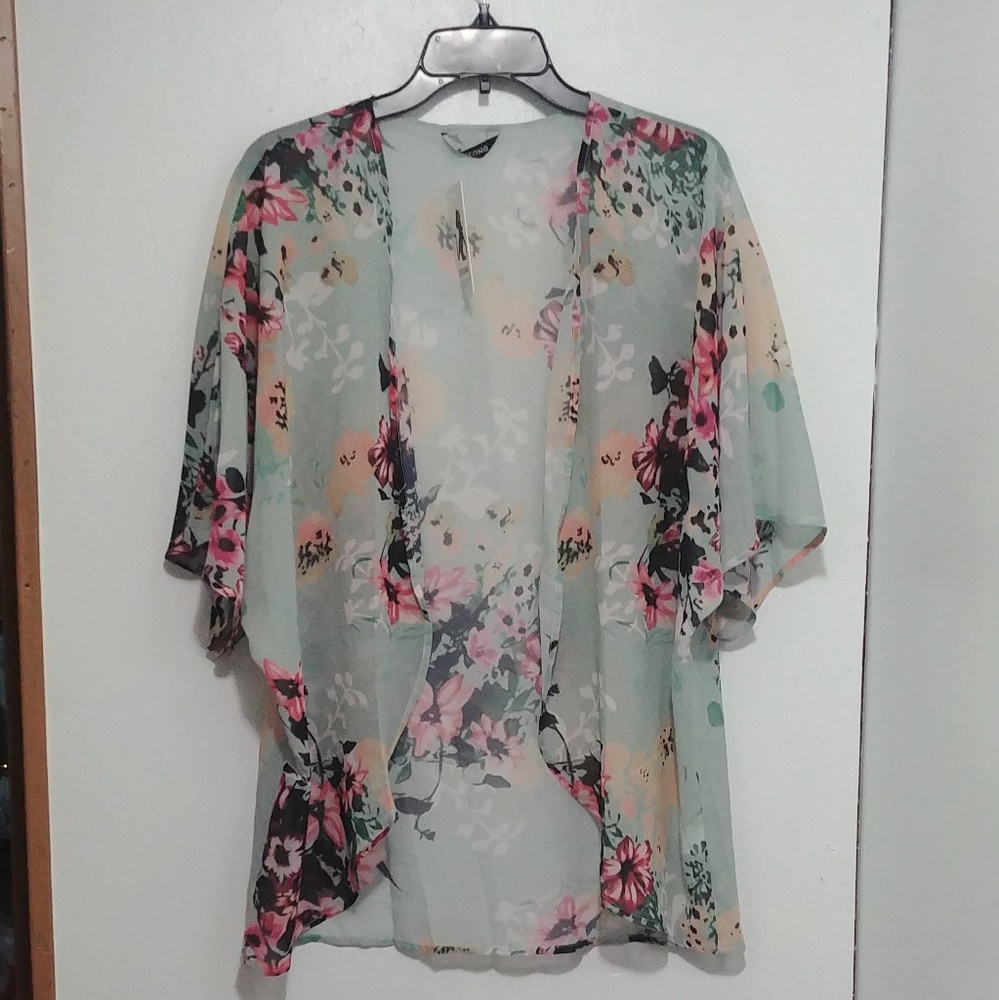 OS Floral Kimono